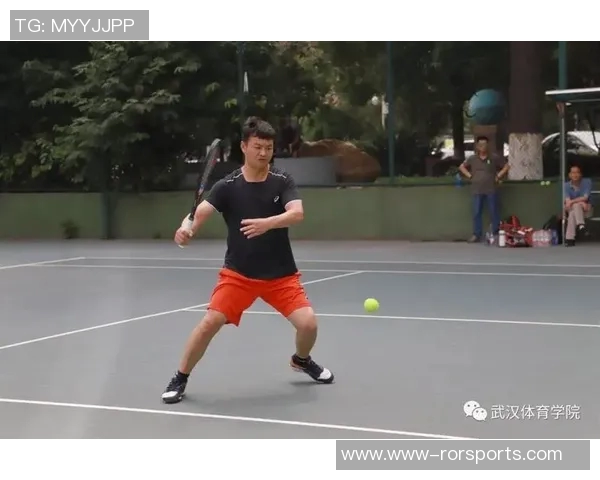 聚焦上海网球队战术解析与比赛策略探讨提升竞技水平的关键因素 聚焦上海网球队战术解析与比赛策略探讨提升竞技水平的关键因素